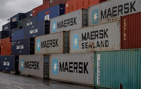 maersk shipping containers