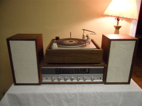 magnavox stereo systems with turntables