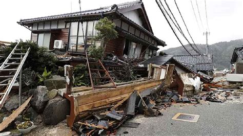 magnitude 6.2 earthquake hits japan today