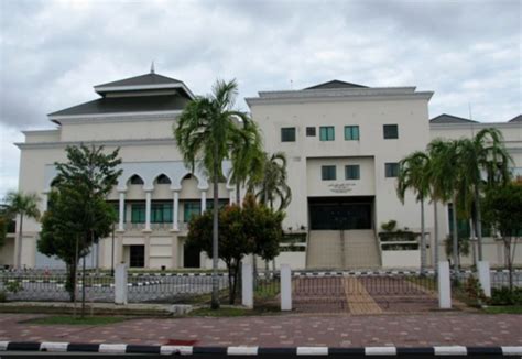 mahkamah rendah syariah brunei