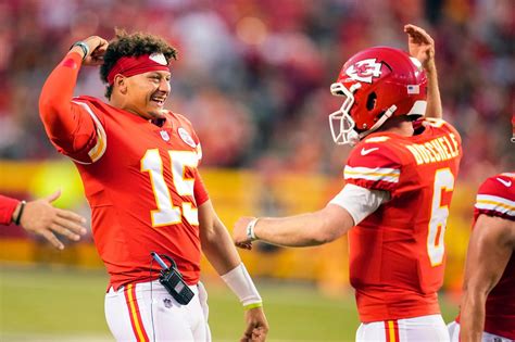 mahomes contract with chiefs