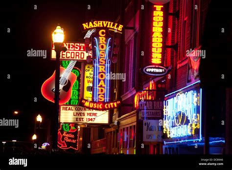 main street of nashville