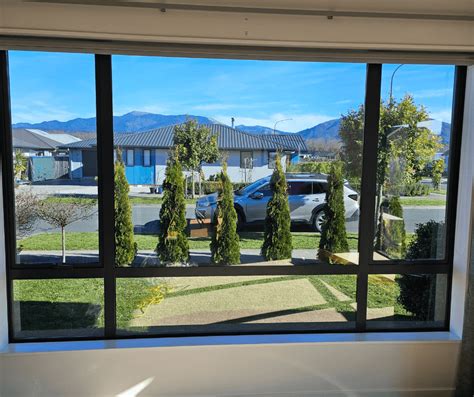 maintain tinted windows