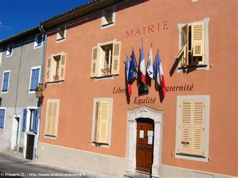 mairie de la roquette