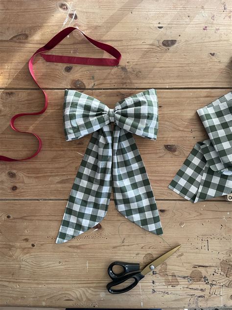 Make Bows From Fabric