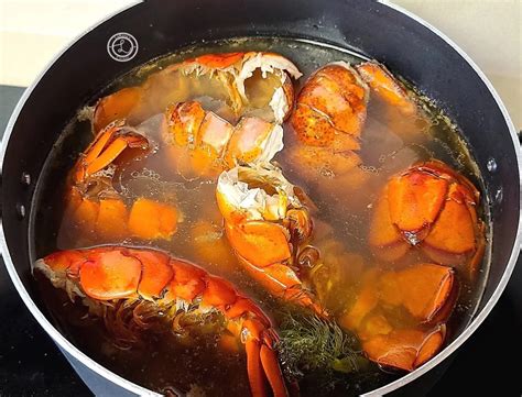 make seafood stock with shrimp shells