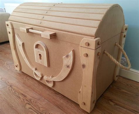 d0353ab52d24ac d4111 Diy toy box, Chests diy, Wooden toy chest