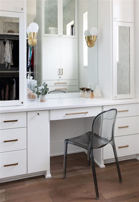Makeup Vanity With Quartz Top