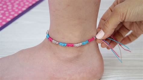 Making Ankle Bracelets With String