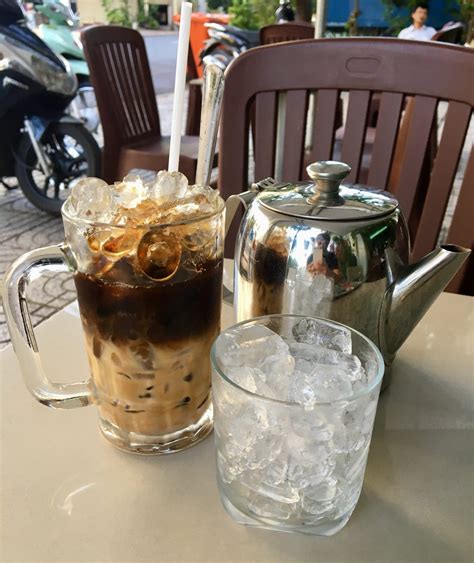 making vietnamese iced coffee