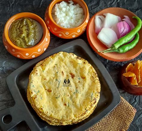 Methi Makai ki Roti recipe, Indian Low Fat Recipes