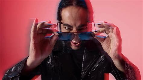 Malakian Insights: Unveiling the Secrets of a Musical Prodigy