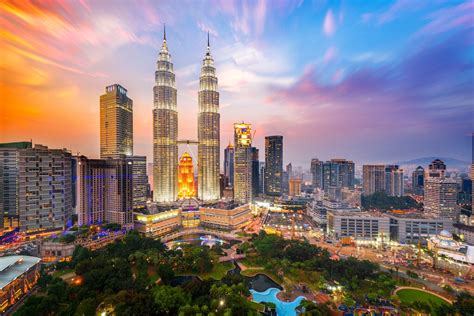 malaysia tours and travel