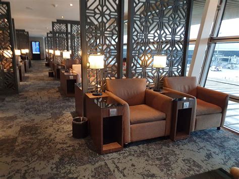 malaysian airlines business class lounge