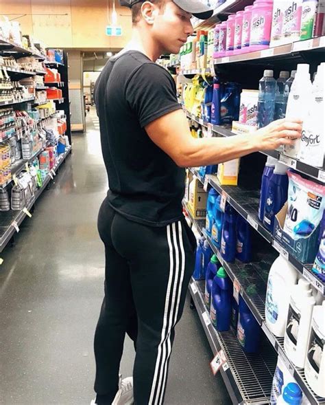 male perfect butt visualization