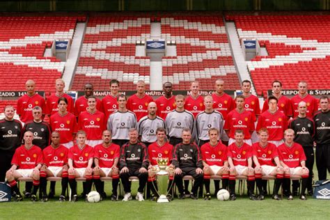 man united squad 2001