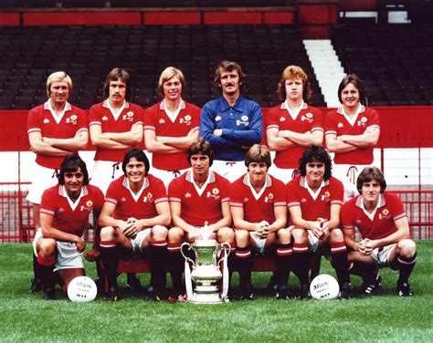 man utd 1977 squad