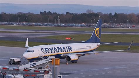 manchester airport departures today ryanair