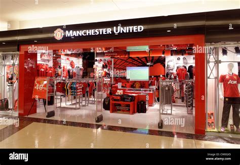 manchester united store singapore