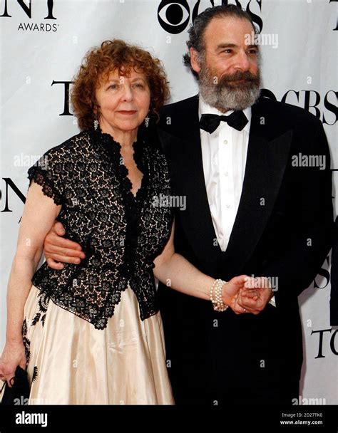 mandy patinkin and wife photos