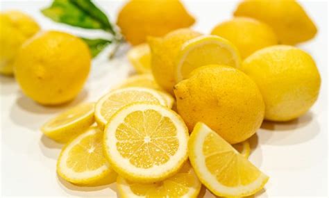 Temukan 7 Manfaat Air Lemon untuk Kulit yang Perlu Anda Tahu!