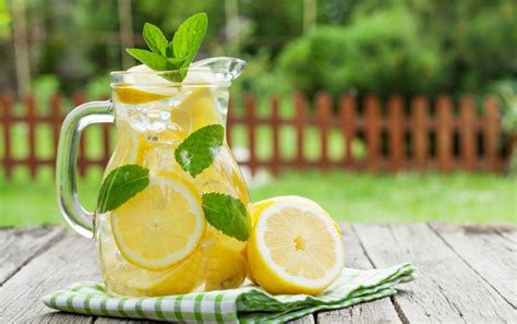 5 Manfaat Air Lemon untuk Kesehatan, Nomor 4 Dapat Menurunkan Berat