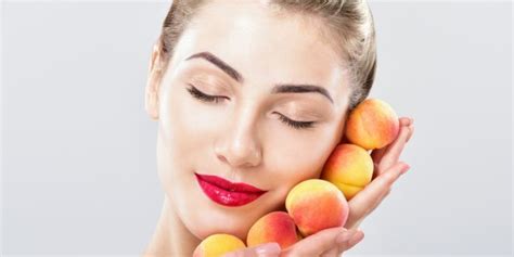 Temukan 10 Manfaat Buah Peach untuk Wajah yang Jarang Diketahui