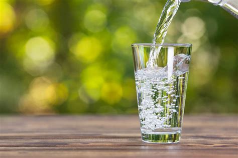 Temukan Manfaat Mengejutkan Minum Air Putih 2 Liter Sehari