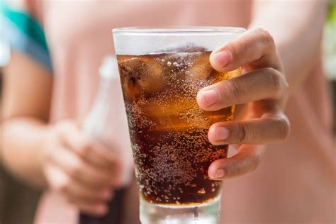7 Manfaat Minuman Berkarbonasi yang Jarang Diketahui