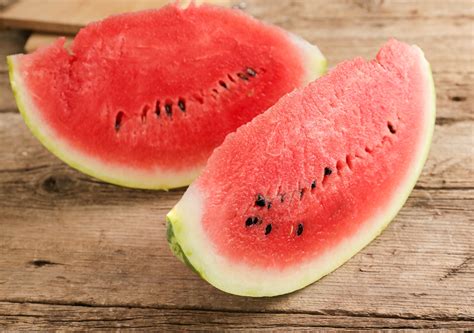 manfaat semangka untuk kulit