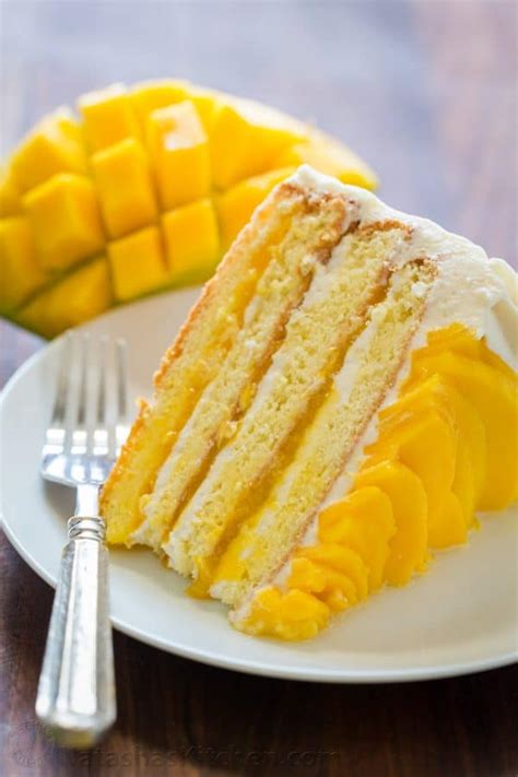 Easy and 'Oh so Delicious!' Mango Pie 'No Bake' Mango Pie Mango Pie with whipped cream