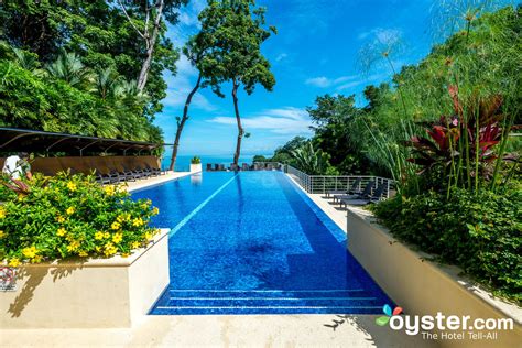 manuel antonio hotels for families