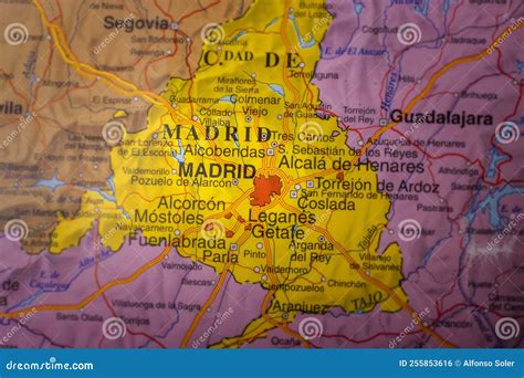 map of spain with madrid highlighted