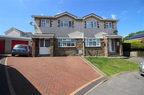 Maple Drive Bridgend