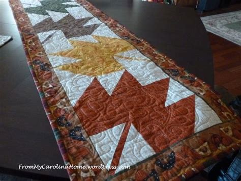 Maple Leaf Table Runner Pattern