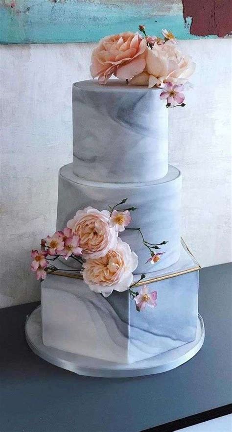 marble wedding cake trend