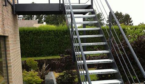 BRB Solutions Escalier extérieur avec marche en acier