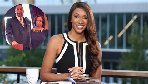 Maria Taylor broadcasting a football game