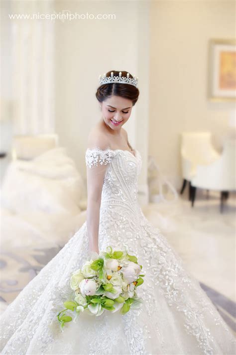 marian rivera wedding bouquet