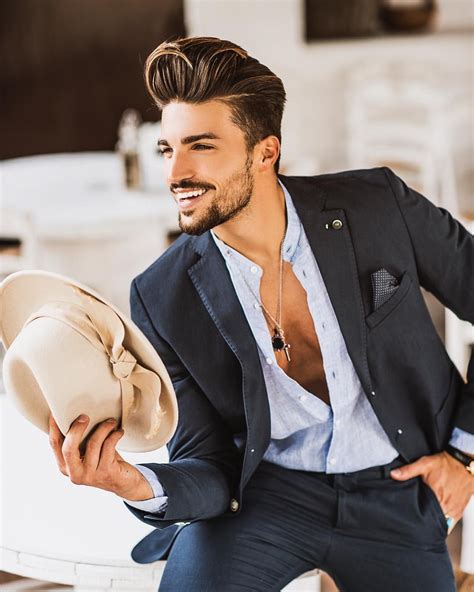 mariano di vaio nohow