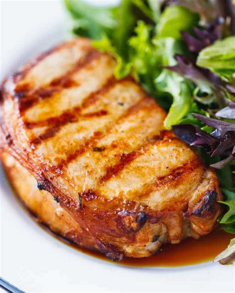 Marinated Barbeque Pork Chops