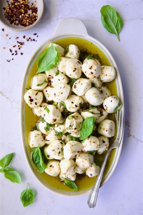 Deliciously Juicy Marinated Mozzarella Balls Recipe