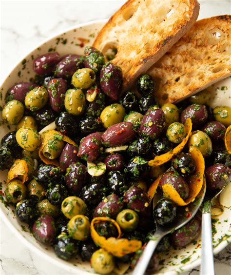 Easy Recipe for Delicious Marinated Olives at Home