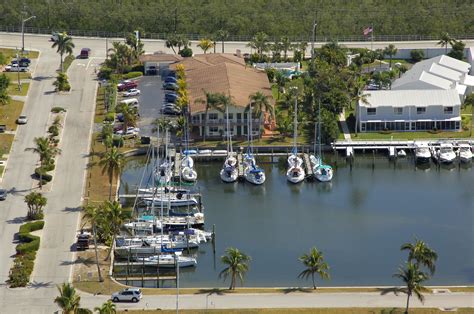 Mariners Hotel Marina