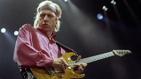 mark knopfler sultans of swing guitar solo