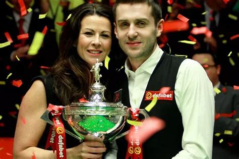 mark selby wife images