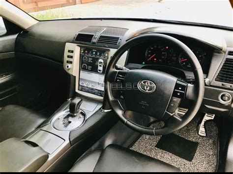 2006 Toyota Mark X specs