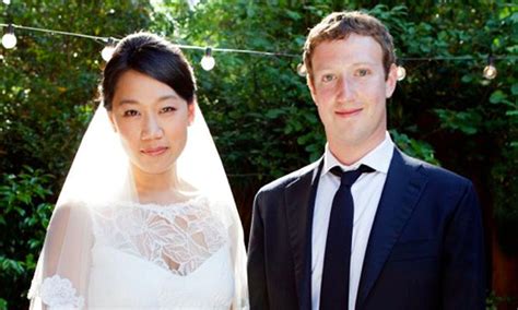 mark zuckerberg marriage and family