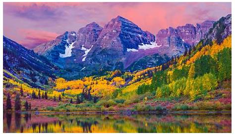 Maroon BellsSnowmass Wilderness Mountain in Colorado