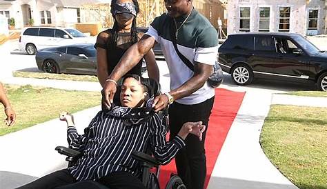 Marquise Goodwin surprises mom and disabled sister with